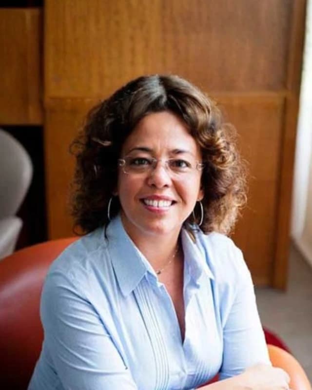 Cristiane Correa
